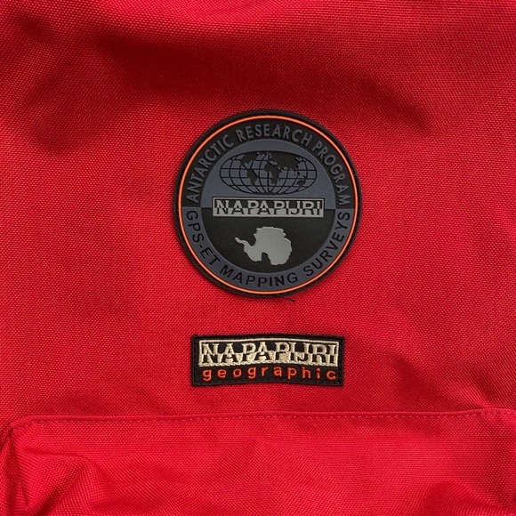NAPAPIJRI VOYAGE BACKPACK - Red - Picture 2 of 4